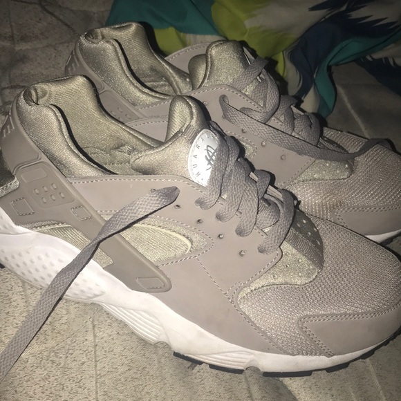 Huarache Nike shoes - Picture 1 of 5